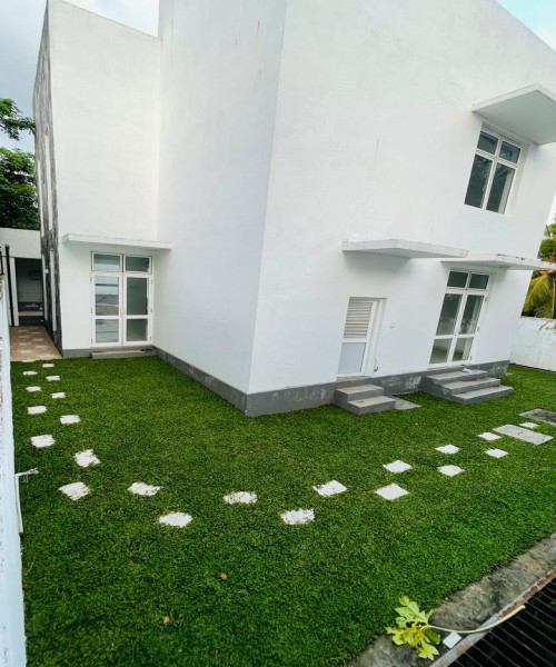 House For Sale in Piliyandala Dampe