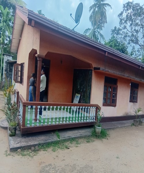 කුරුණෑගල  මිගමුව ප්‍රධාන  පාරට මුහුණ ලා   ඉඩම සහ  නිවස  ක් විකිණී මට