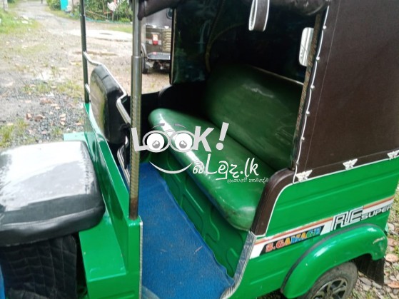 Baja 2 stoke three weeler 