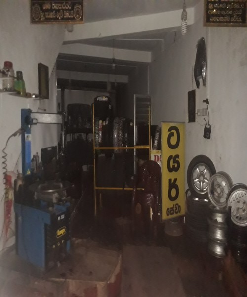 TyRE SERVICE & SALE CENTER