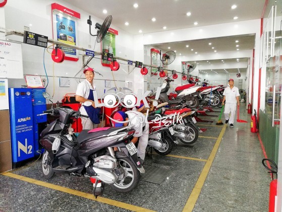 පමෝදි ඩේවිස් සෙන්ටර්