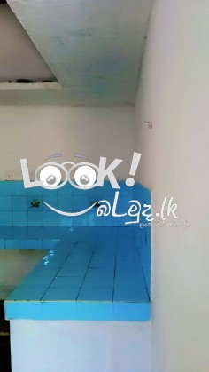 මීරිගම නාල්ල  කොළඹ- කුරුණෑගල 5 පාරට 150m දුරින් අගනා නිවසක් විකිණීමට 