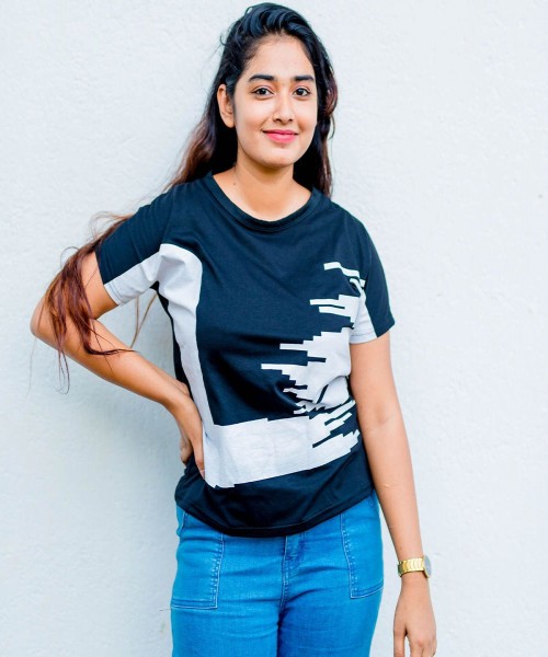 *Ice silk 2* L556 Single jersey cotton fabric cotton polyester blend fabric High quality print 180gsm - 190gsm   Price     = Rs. 1300/- ??????