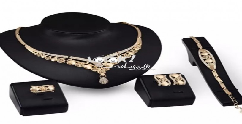 Women's Bridal Gift Flower Round Drop Collar Necklace Bracelet Ring Earrings Set