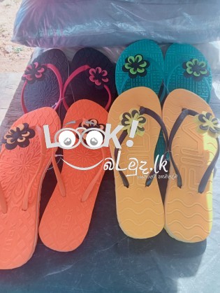 Slippers for Sale  පාවහන් විකිනීමට ඇත
