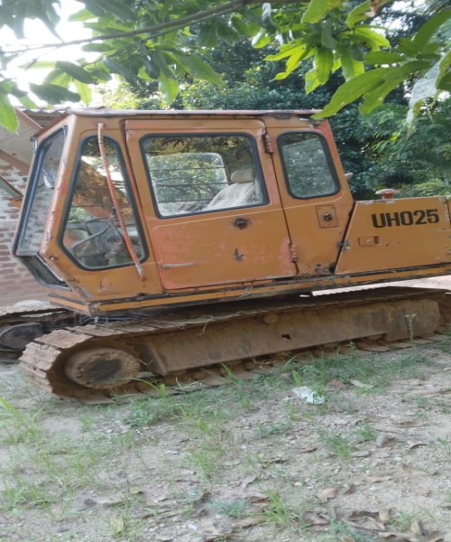 Hitachi UH 25 2000