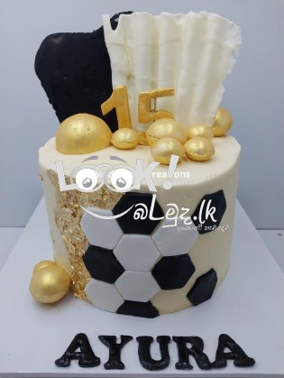 MADU CAKE CREATIONS AND ACADAMY Wedding cake Birthday cake all kinds of cake 