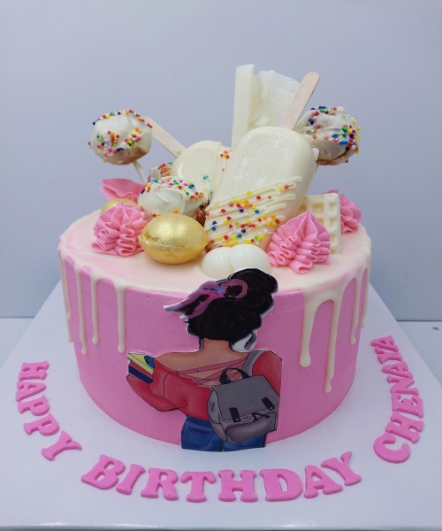 MADU CAKE CREATIONS AND ACADAMY Wedding cake Birthday cake all kinds of cake 