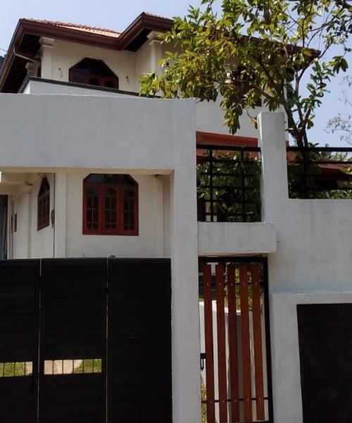 Urgent sell of a house Kaluthara