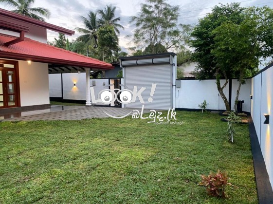 House For Sale in Athurugiriya 