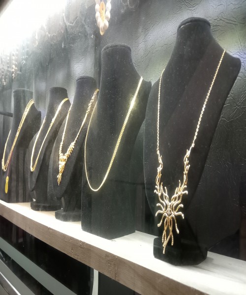 ඉතාම උසස් තත්වයෙන් රන් ආලේපිත රන් භාණ්ඩ 