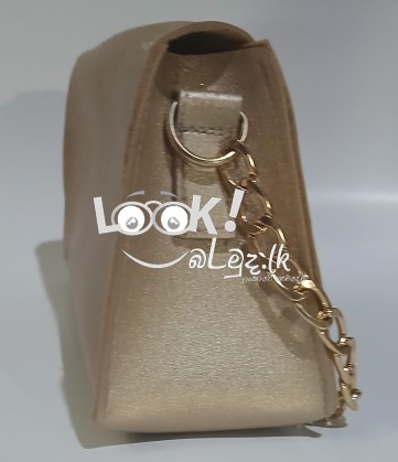 Cute pratty hang bag for sale