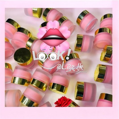 ලස්සන නීරෝගී දෙතොලක්