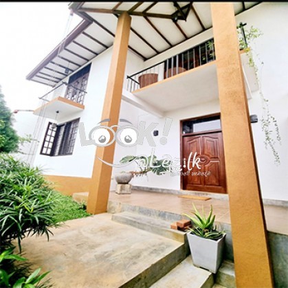 House for sale Thalawathugoda