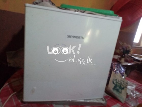 අනර්ග තත්වයේ ශ්‍රිජ් දෙකක් විකිණීමට