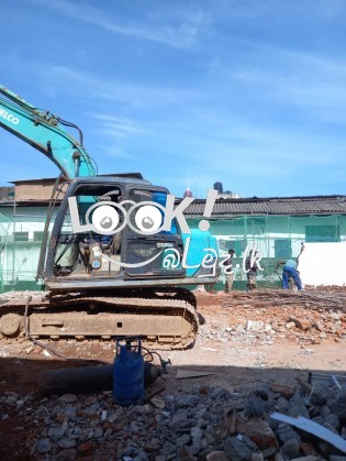 ගොඩනැගිලි කඩා ඉවත් කිරීම